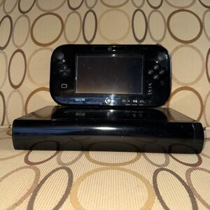 Nintendo Wii U Console Tested Works Great No HDMI Cord Used Pre Owned 2012 Good.